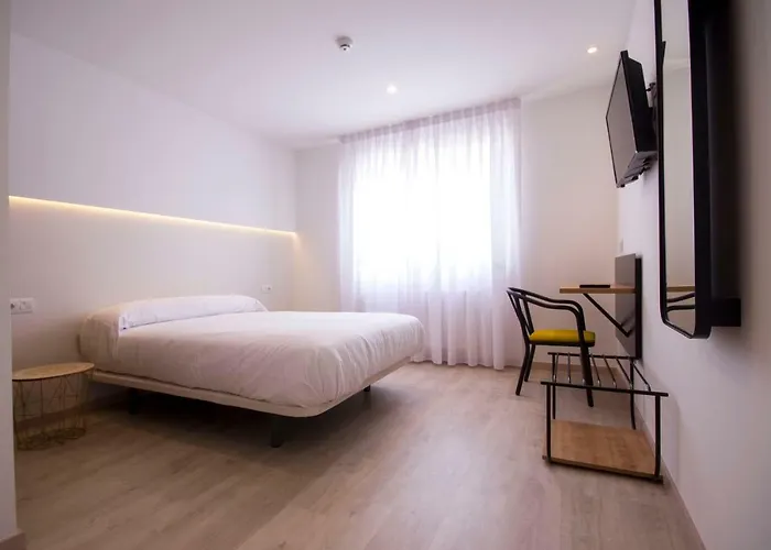 U-Hotel Dario Lugo