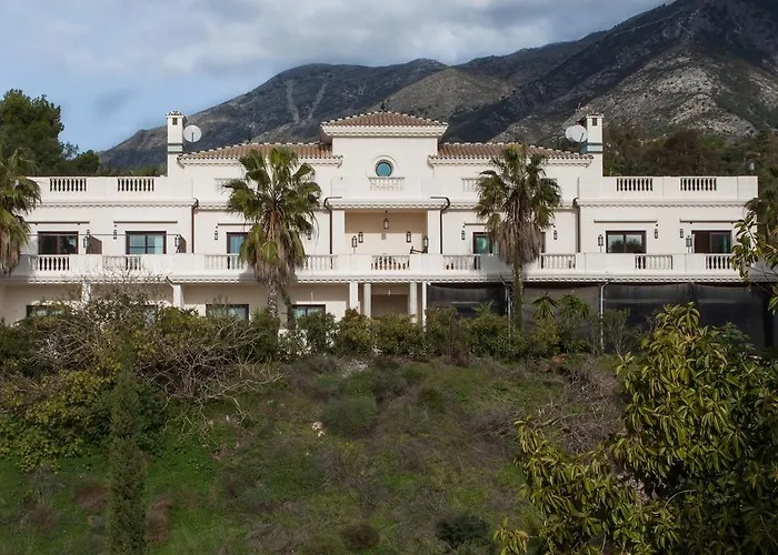 Hotel Villarocamar