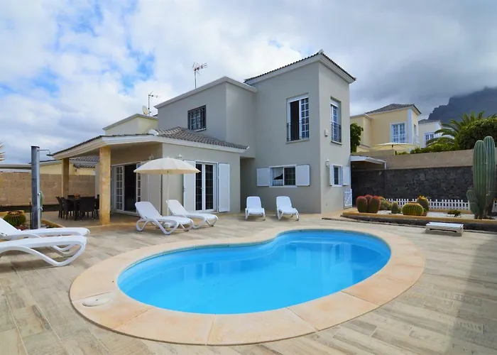 Villa Mariposa With Private Pool, Cactus Garden, Bbq & Wifi - Suitable For Families By Holidayshome