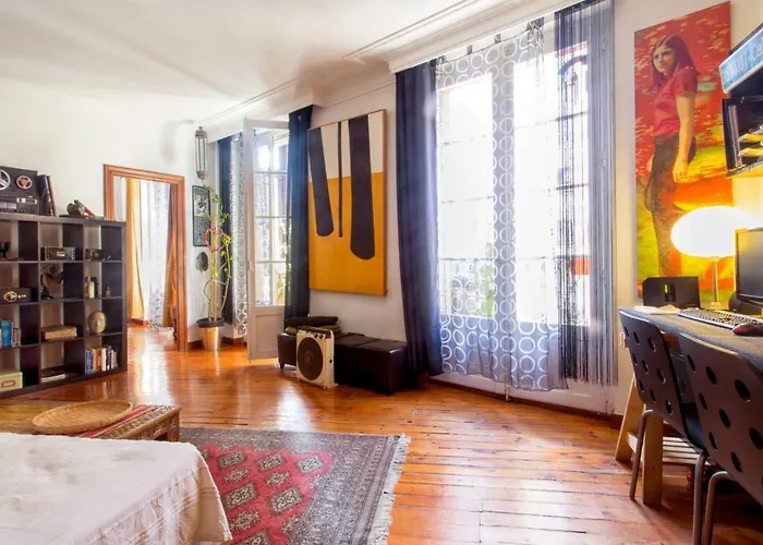 Piso Con Encanto En Zona De Tapas
