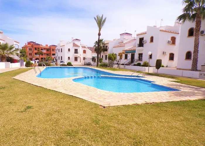 Villamartin Violetas Holiday Home