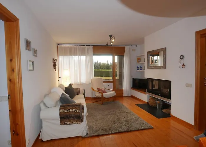Cozy Apartment In Alp