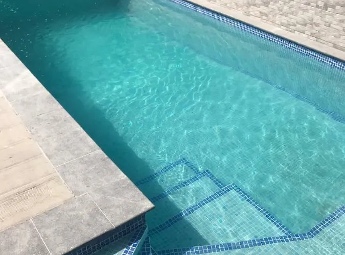 Villa Moderna Con Piscina Privada, Jardin Y Vista Al Mar