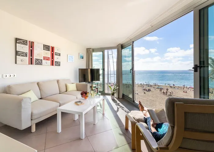 Living Las Canteras - BEACHFRONT PLAYA GRANDE