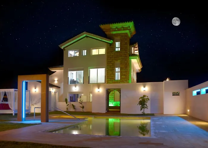 Apartamentos Turisticos El Lago