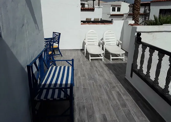 Bright Apartment In Chayofita