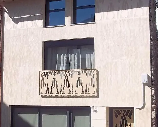 Casa Con Arte En El Pirineo