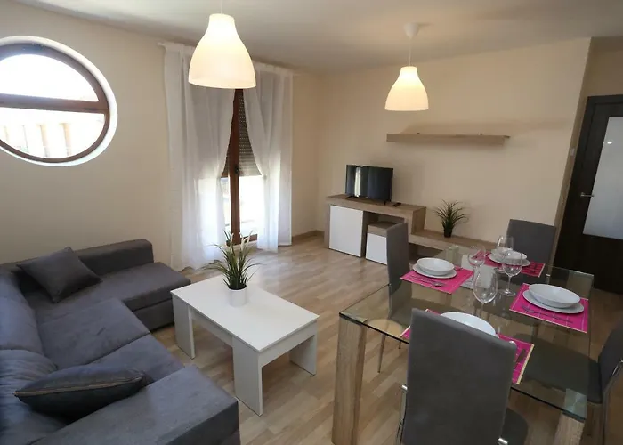 Apartamento turisticos Puente Romano P3 2-A