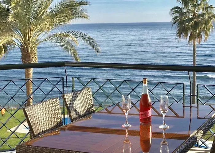 Mi Capricho C16 Beachfront Apartment