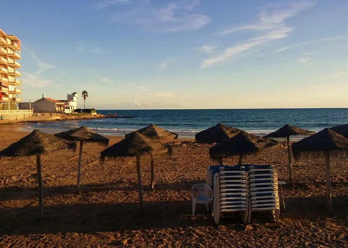 Cozy studio in Torrevieja, Estudio Tamarindo