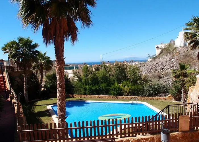Apartamento Tranquilo Cerca De Buena Piscina Y Con Buen Aire Acondicionado