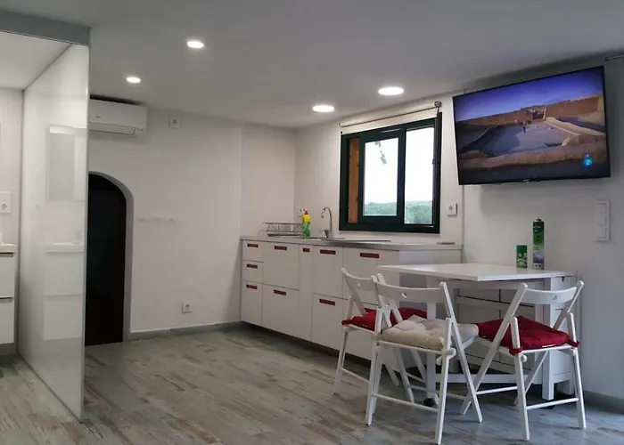Casita En Plena Naturaleza Con Piscina Y Wifi Gratis