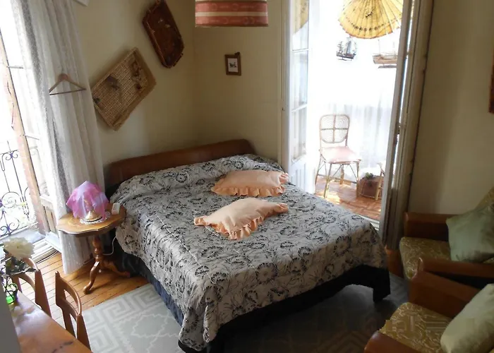 Comfortable House Center