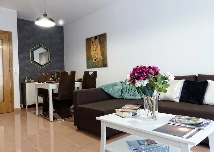 Rosa Vila Home