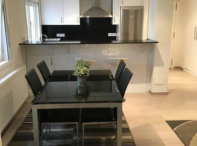 Cerca de Riazor, 3 habitaciones, impecable