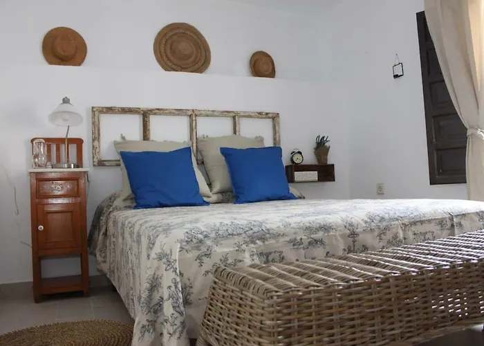 Casita De Pueblo Reformada, Terraza Con Vistas Preciosas Y Parking Privado