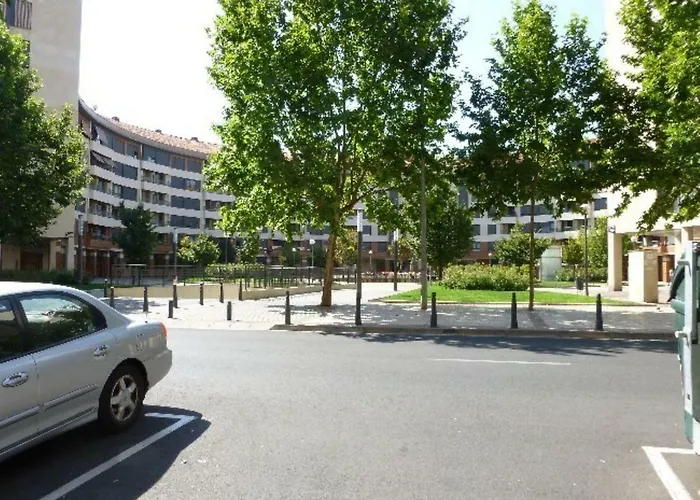 Manzanera, Junto Ayuntamiento Y Riojaforum