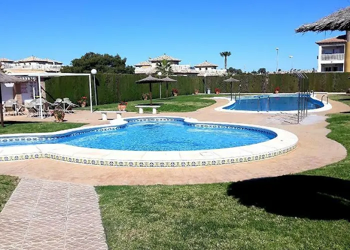Fabulous Detached Large Villa 5 Bedrooms 3 Bathrooms Backing Onto Villamartin Golf Course