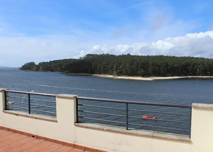 Apto. Con Terraza Y Vistas Al Mar