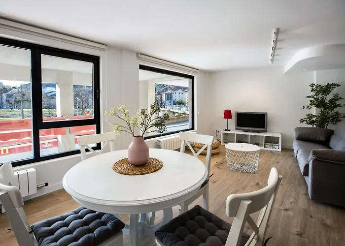 Royalty, Vivienda Turistica