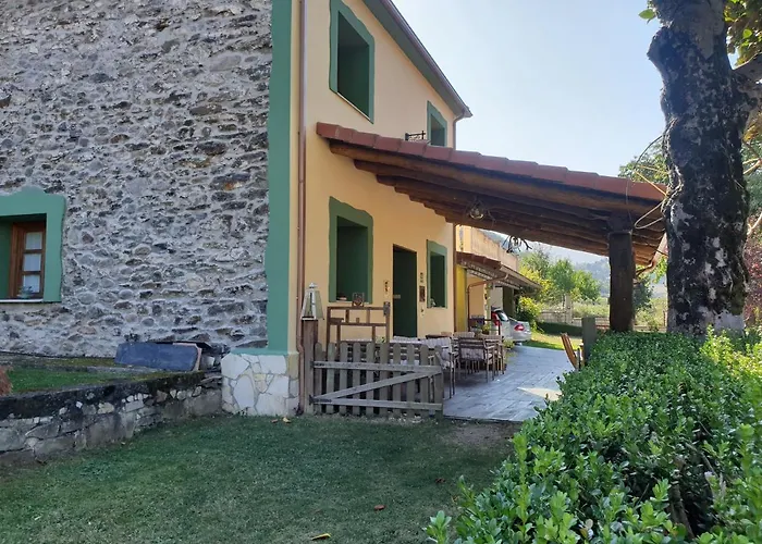 Casa Rural La Pumarada De Limes