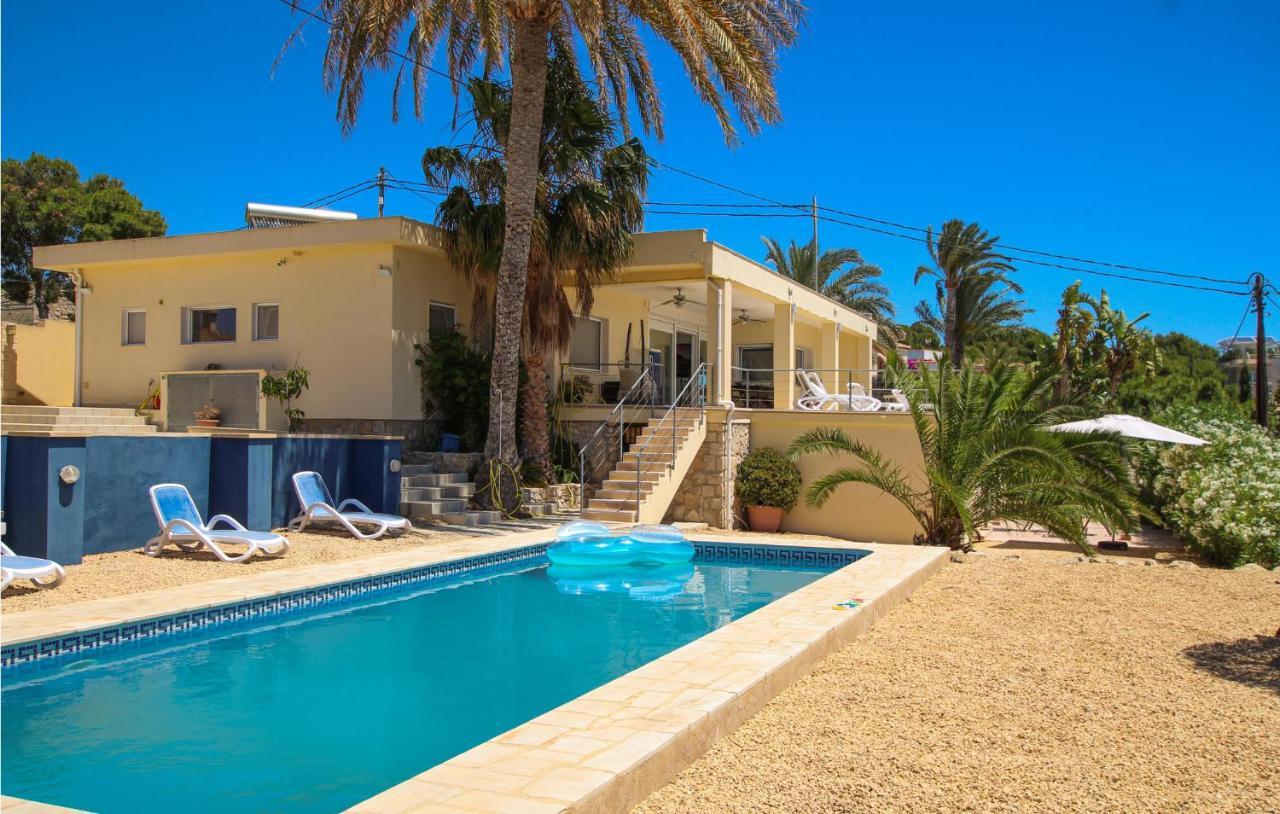 Сasa de vacaciones 5 Bedroom Cozy In