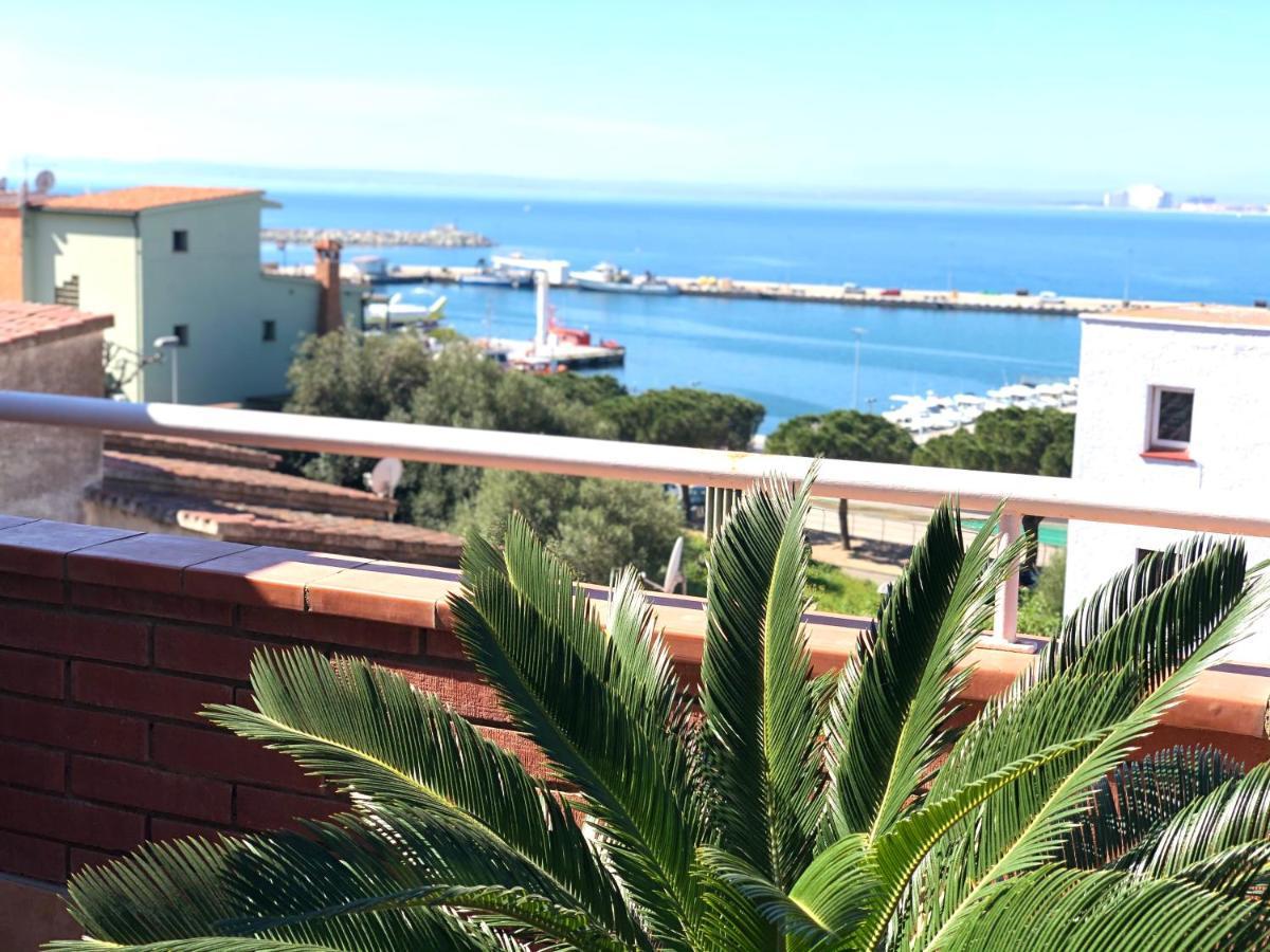 Nautica 10: Seaside Terrace With Ac Near Port And Beach Apartment