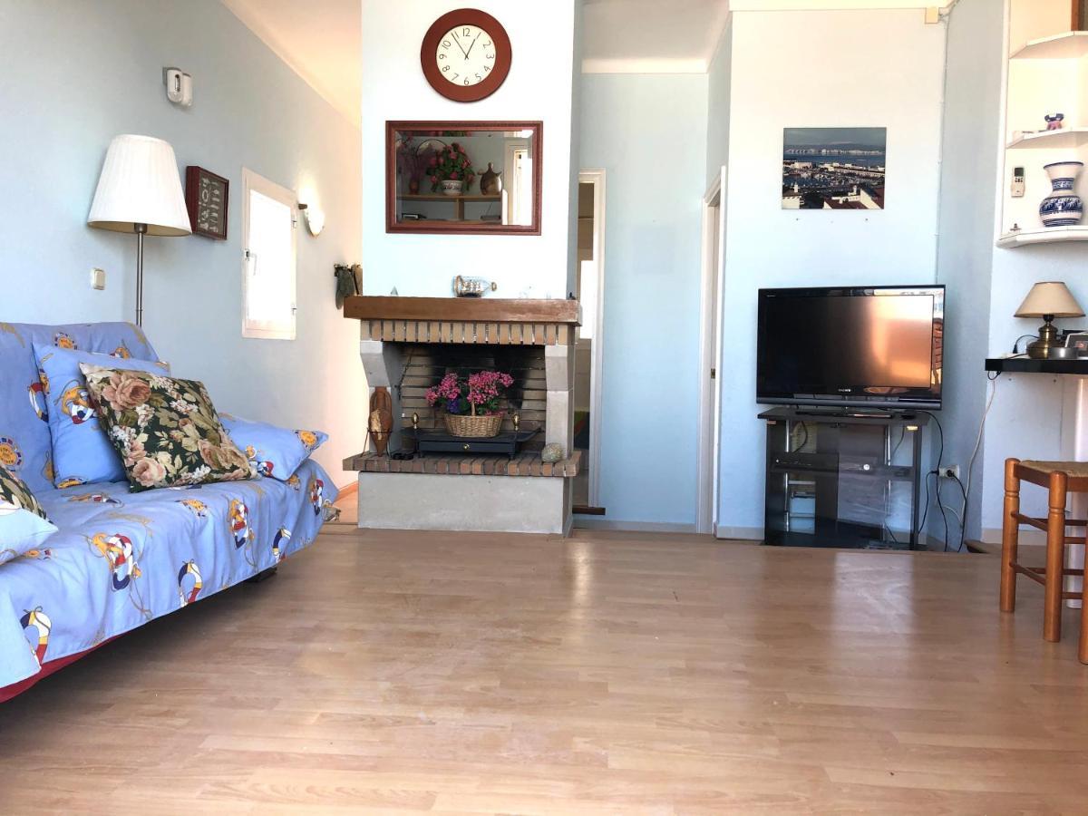 Apartment Nautica 10: Seaside Terrace With Ac Near Port And Beach Roses
