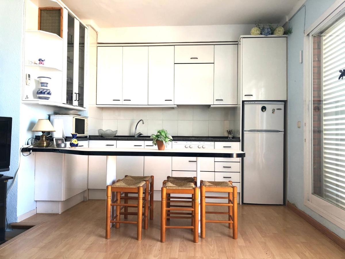 Nautica 10: Seaside Terrace With Ac Near Port And Beach