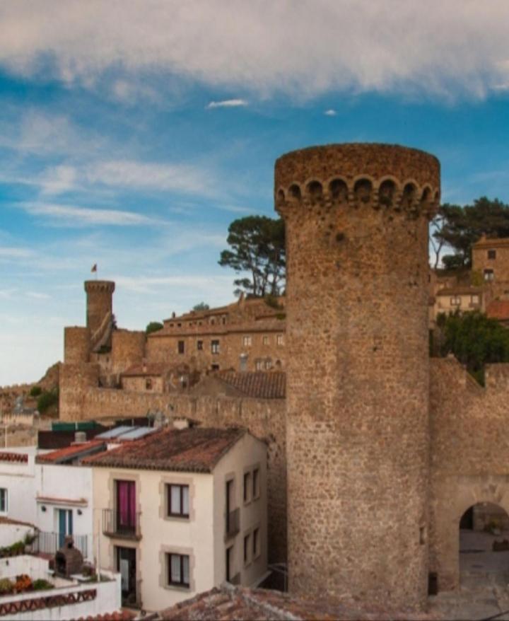 Portal 17 Tort Pensión Tossa de Mar