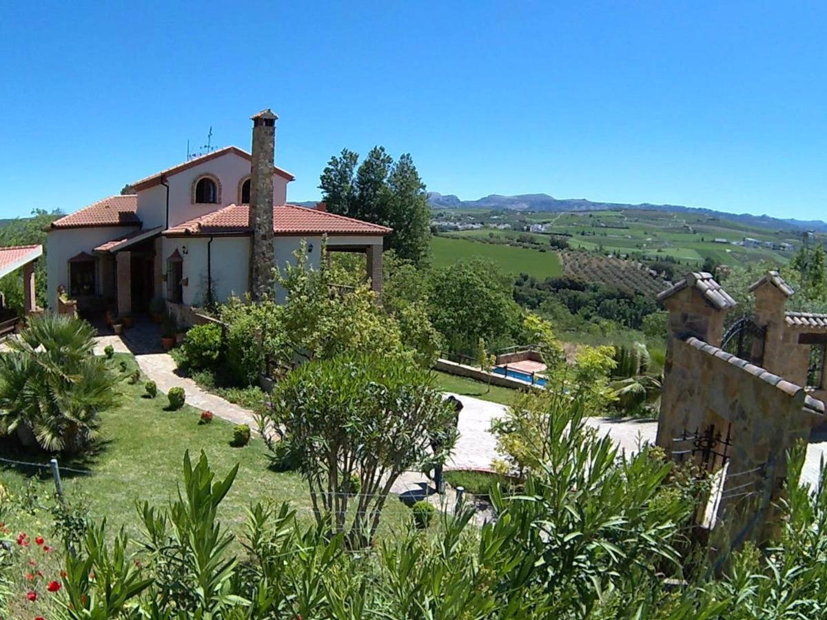 Charming In With Pool Villa Ronda