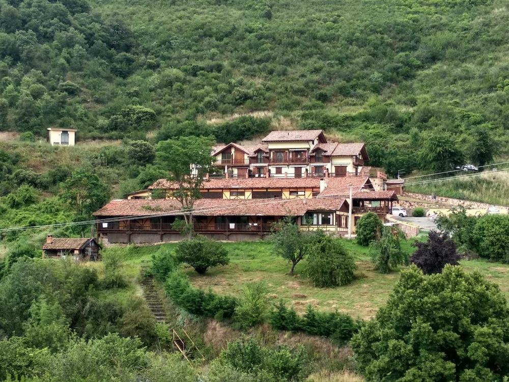 Hostal La