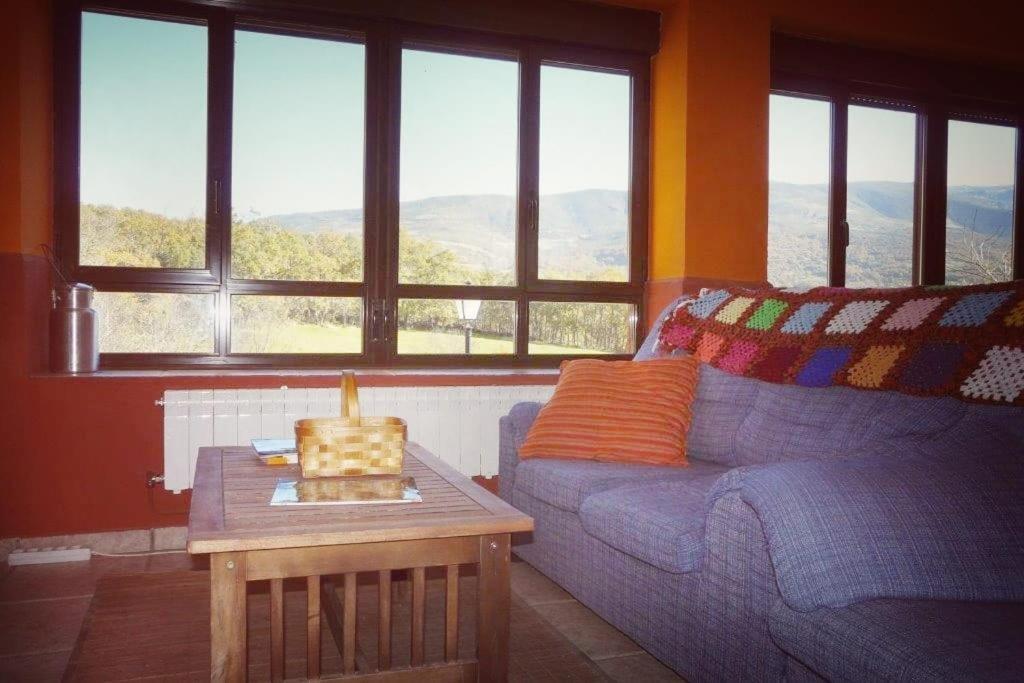 Vallejera Hostel *