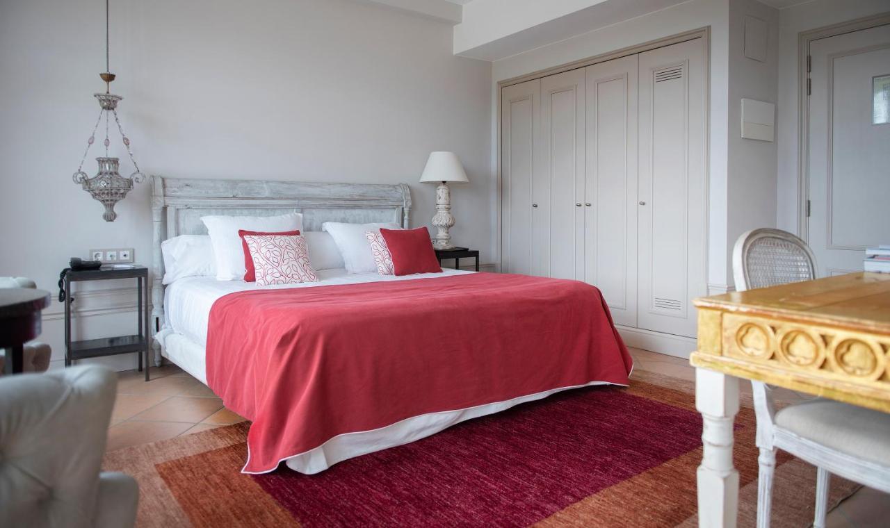 Hotel Casa Anamaria 4*