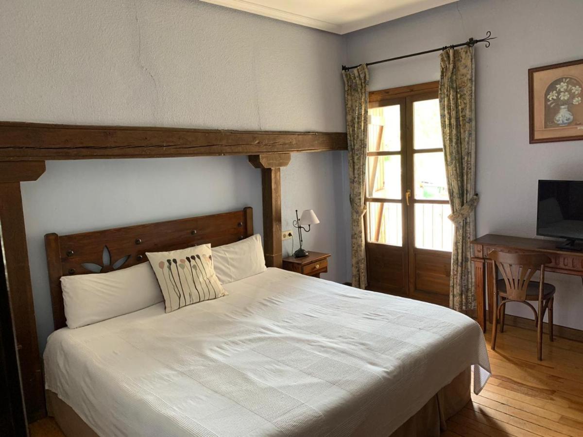 Charle Hotel