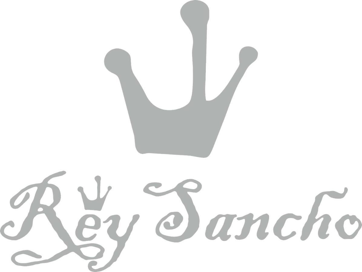 Hotel Rey Sancho Navarrete