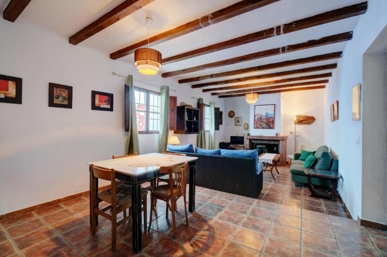 La Casa Del Bandolero Holiday home Juzcar