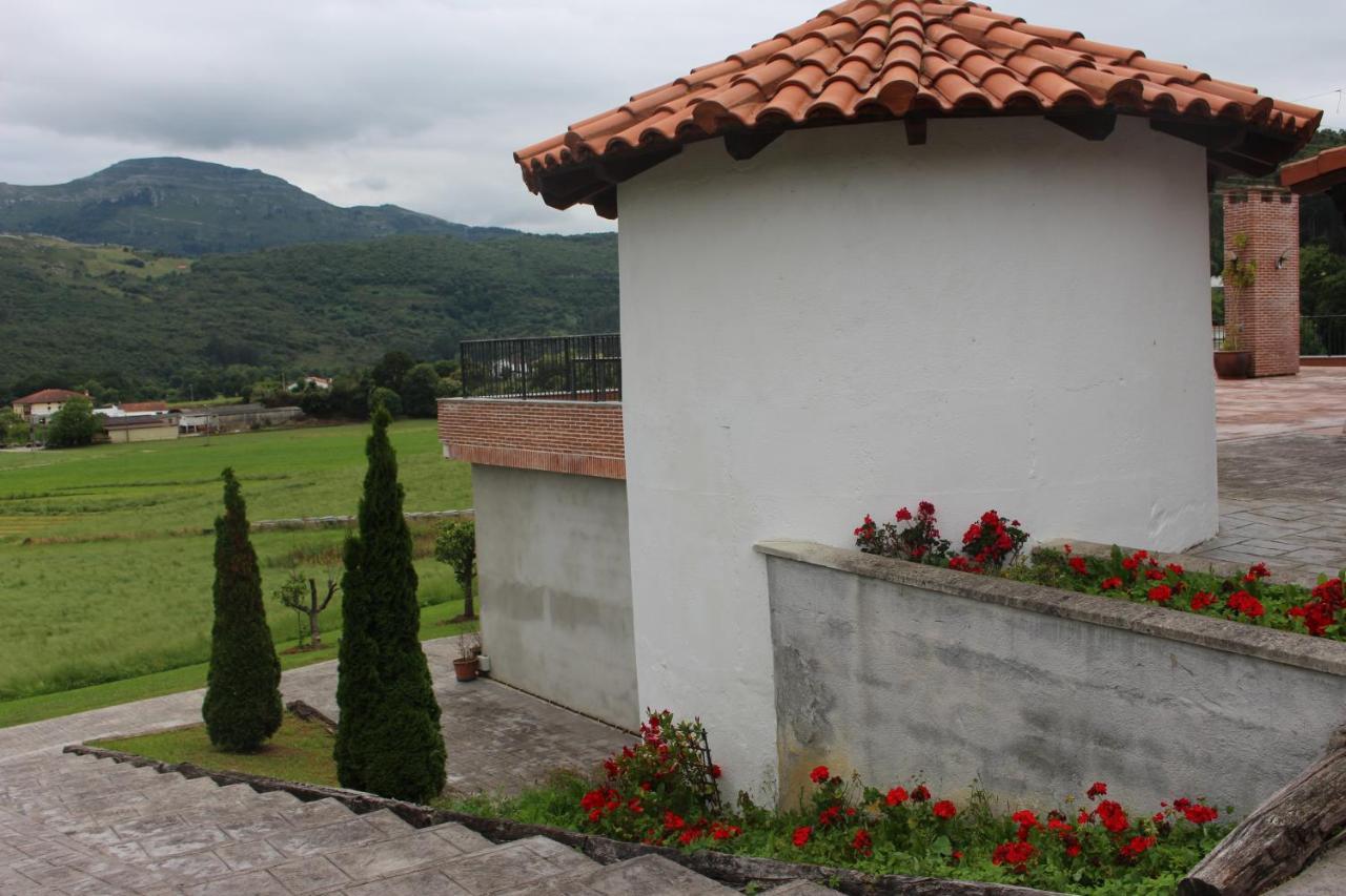 El Campo Country house