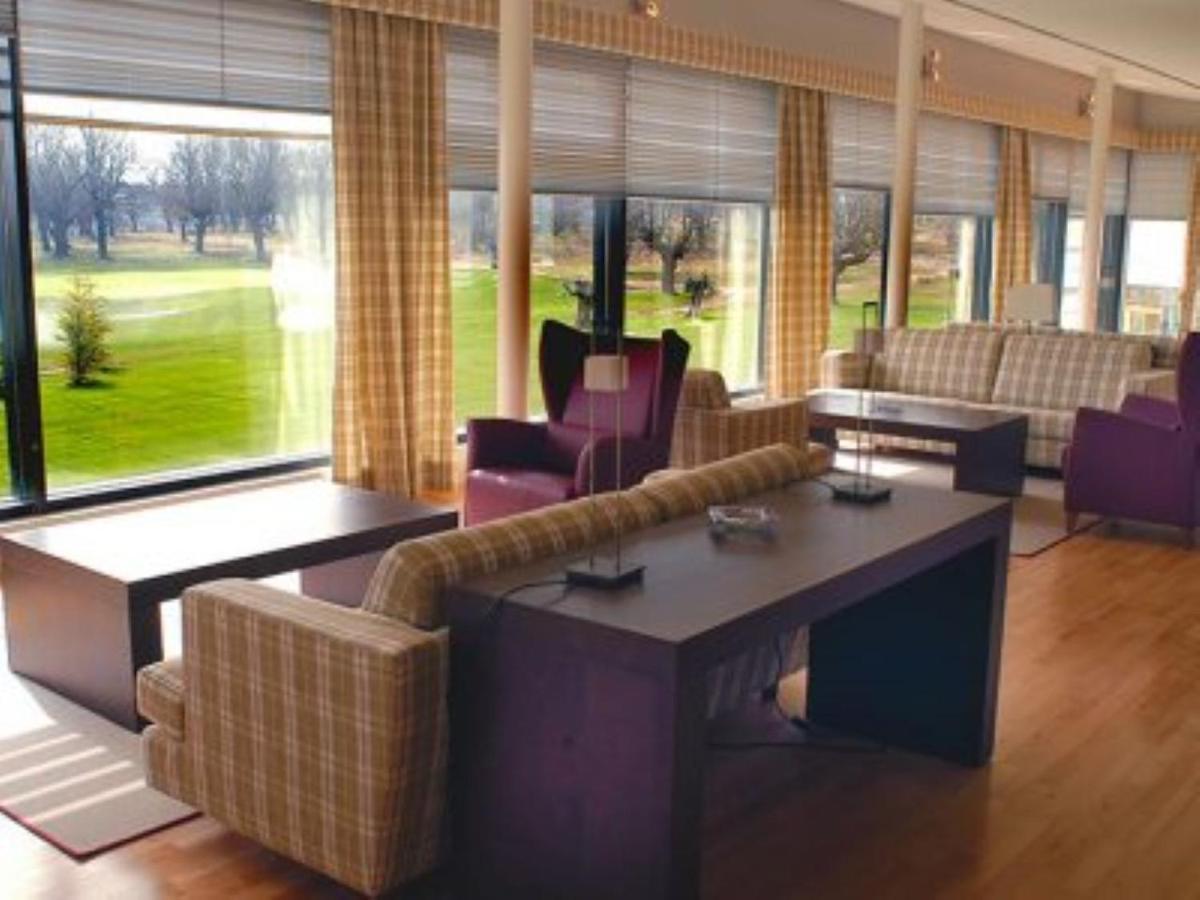 Duplex Golf Rioja Alta Apartment