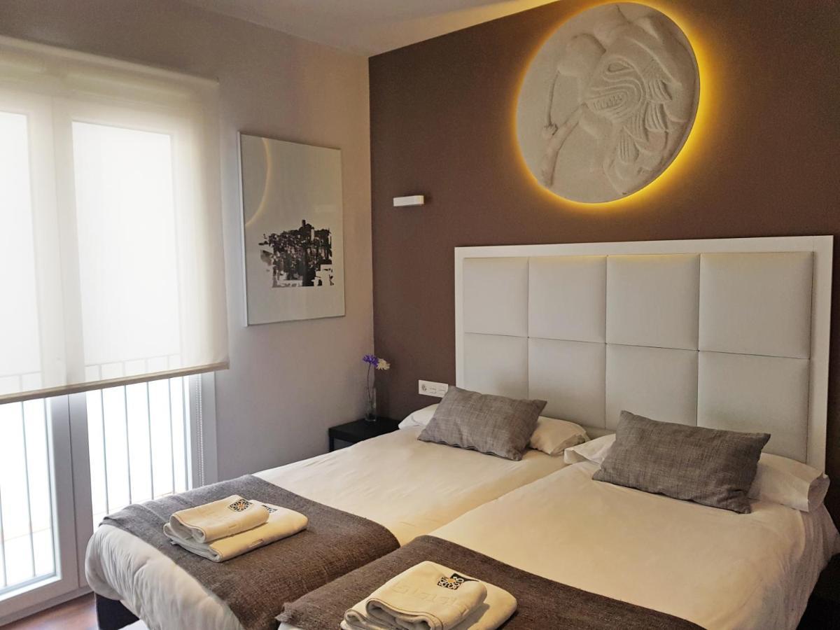 Apartamentos Caballerizas Granada Con Parking Gratuito En Pleno Centro Apartment Granada