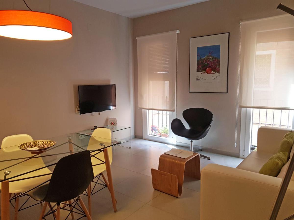 Apartment Apartamentos Caballerizas Granada Con Parking Gratuito En Pleno Centro Granada