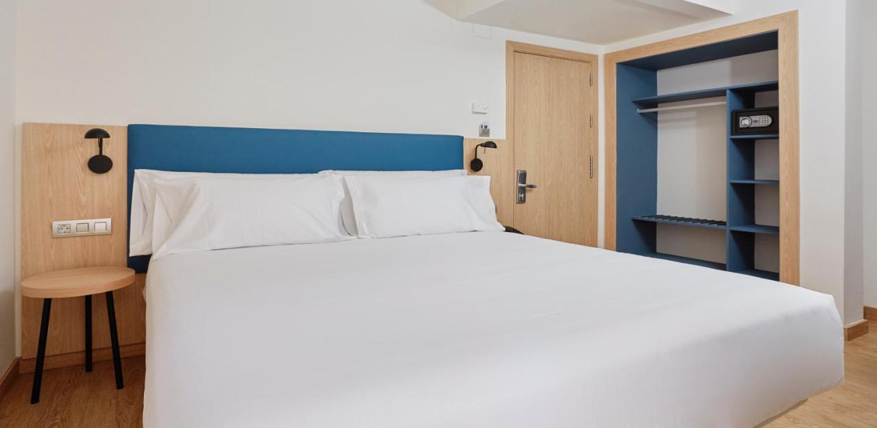 Occidental Hotel 4*