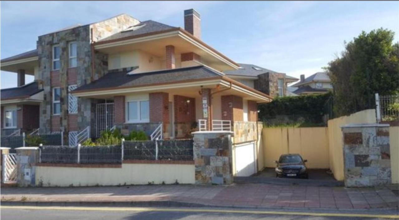 Chalet Adosado Con Encanto Junto Al Mar, En Castro Urdiales