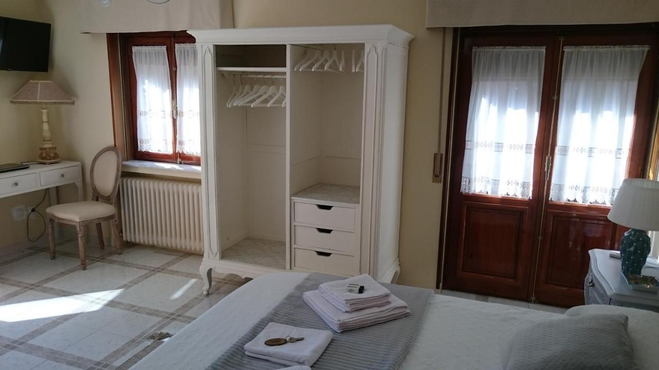 Guest house Casa De Huespedes Vecinodecerbantes *