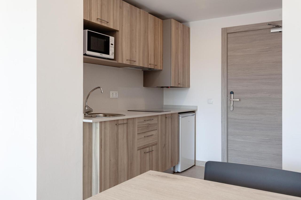 Apartamento Blanco Y Negro - Recien Reformado *