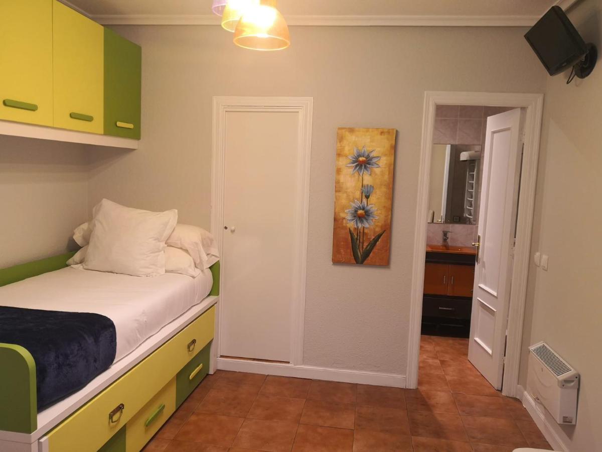 Javier - Alojateisla Guest house Isla