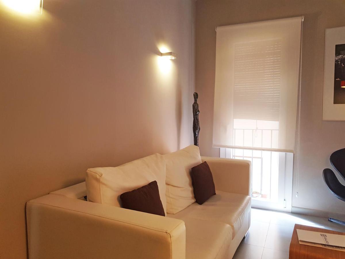Apartamentos Caballerizas Granada Con Parking Gratuito En Pleno Centro Apartment