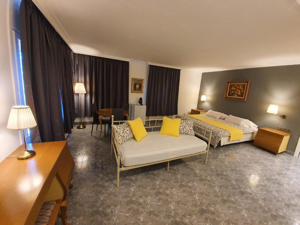 Volcanic Rural Mas La Garrinada Country house