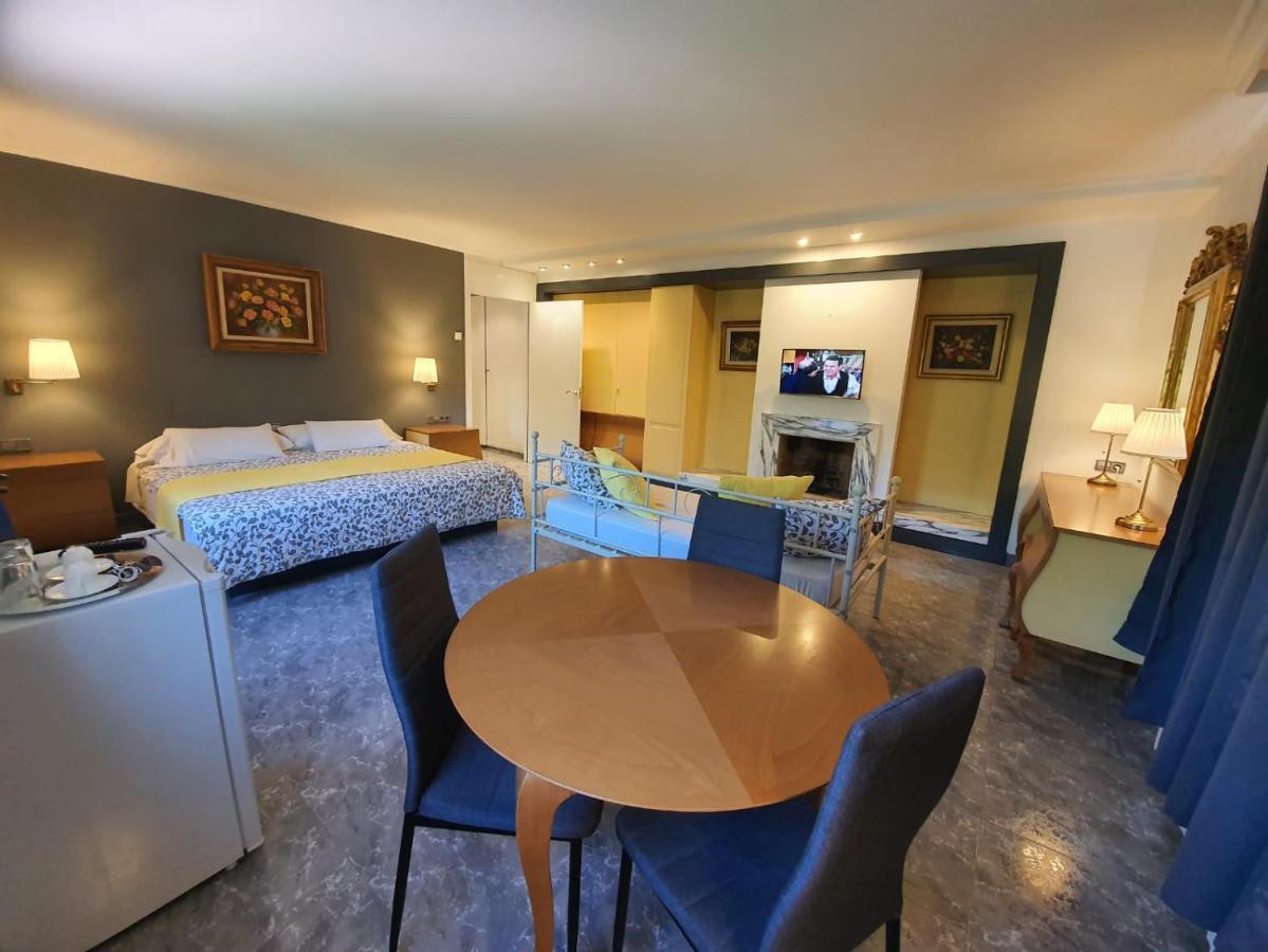 Volcanic Rural Mas La Garrinada Country house Olot