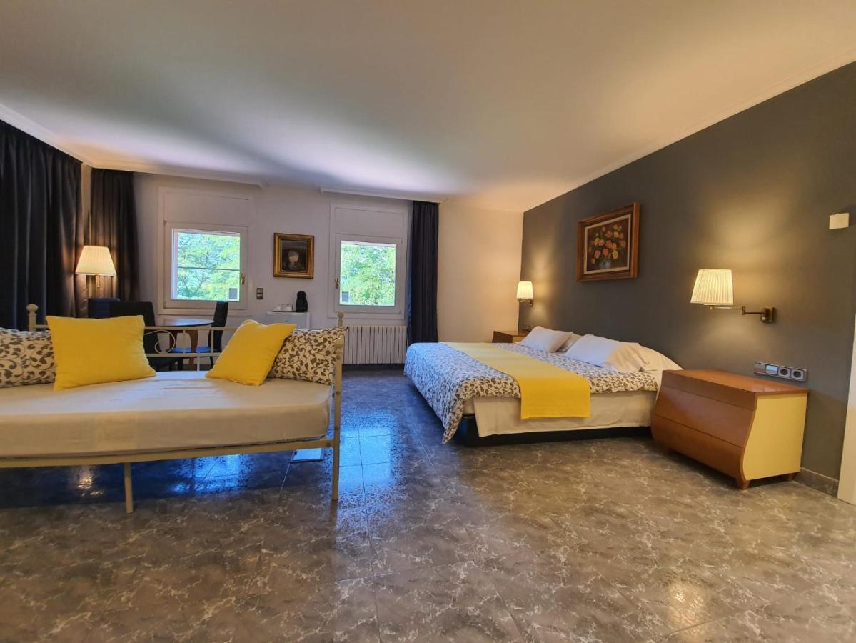 Volcanic Rural Mas La Garrinada Country house *